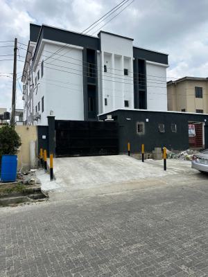 Spacious 2 Bedroom Apartment with  a Rooftop Lounge., Lekki Phase 1, Lekki, Lagos, Flat / Apartment for Sale