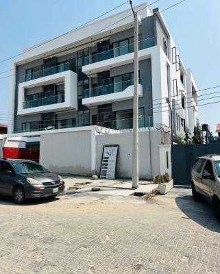 Luxurious 3 Bedroom Apartment with a Pool, Gym and Elevator, Lekki Phase 1, Lekki, Lagos, Flat / Apartment for Sale