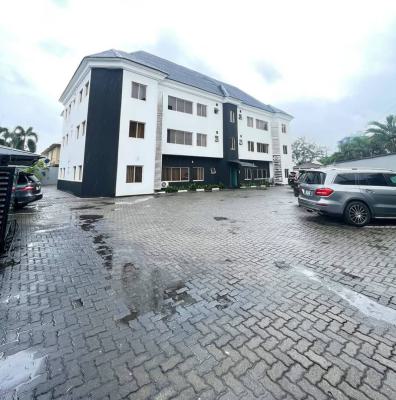Luxury 3 Bedroom, Off Admiralty Way Lekki Phase One, Lekki, Lagos, Flat / Apartment for Rent