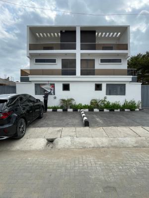 5 Bedroom Semi-detached with an Open Terrace, Lekki Phase 1, Lekki, Lagos, Semi-detached Duplex for Sale