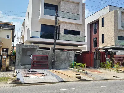 5 Bedroom Detached Duplex with BQ