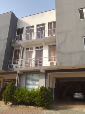 Serviced 3-bedroom Apartment, Lekki Phase 1, Lekki, Lagos, Flat / Apartment for Rent