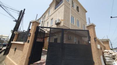 Super Well Well Detailed with a B Q, Chevron Drive, Lekki, Lagos, Semi-detached Duplex for Rent