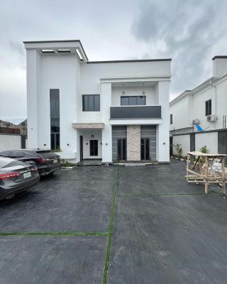 Massive 6 Bedroom Detached Duplex with Bq,pool,gym, Serene Neighborhood By Nnpc Axis, Guzape District, Abuja, Detached Duplex for Sale
