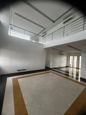 Tastefully Finished 4-bedrooms Pentfloor, Old Ikoyi, Ikoyi, Lagos, Flat / Apartment for Rent