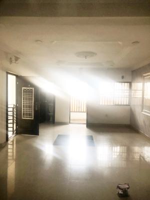 a Well Maintained Spacious 3 Bedroom Flat, Gra Phase 1, Magodo, Lagos, Flat / Apartment for Rent