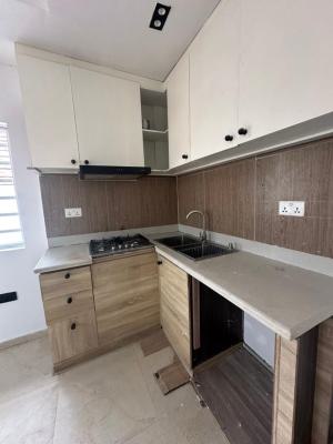2bedroom Flat at Lekki Phase 1, Off Admiralty Way Lekki Phase 1, Lekki Phase 1, Lekki, Lagos, Flat / Apartment for Rent