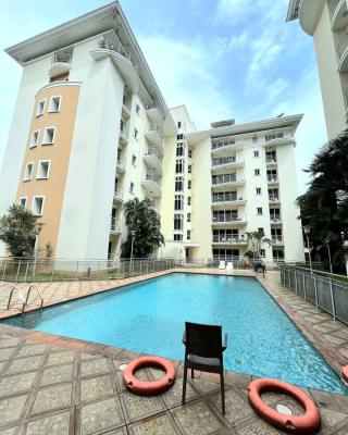Luxury 3 Bedroom Apartment with Bq & Pool, Right Side, Lekki Phase 1, Lekki, Lagos, Flat / Apartment for Sale