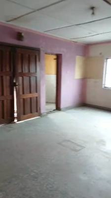 Spacious 2 Bedroom Apartment in Hot Location, Surulere, Lagos, Flat / Apartment for Rent