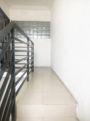 Well Maintained & Spacious 3 Bedroom Apartment, Gra Phase 1, Magodo, Lagos, Flat / Apartment for Rent