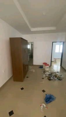 Decent 2-bedroom Flat, Anthony, Maryland, Lagos, Flat / Apartment for Rent