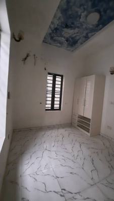 Big Room Downstairs to Share Only Kitchen, Royal Pine Estate, Orchid Road, Lekki, Lagos, Self Contain (single Rooms) for Rent