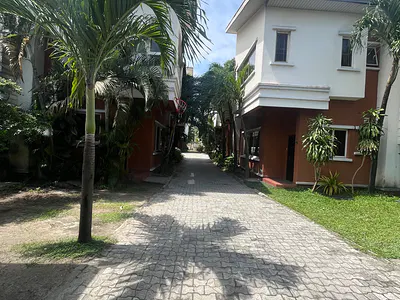 Very Big Studio Apartment with Open Kitchen Plan & Balcony — Lekki, Lagos