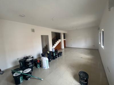 Standard 3 Bedroom Apartment with Bq, Lekki Phase 1, Lekki, Lagos, Flat / Apartment for Rent