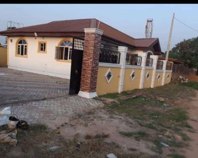 3 Bedroom Bungalow on a 2 Plots of Land, Akesan, Alimosho, Lagos, Detached Bungalow for Sale