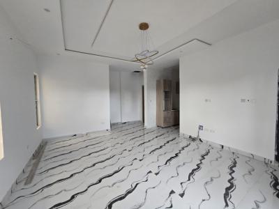 Well Built 2 Bedroom Apartment, Lekki Phase 1, Lekki, Lagos, Flat / Apartment for Rent