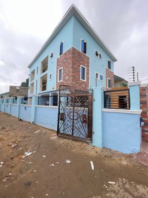 Luxurious 2 Bedroom Apartment, Surulere, Lagos, Flat / Apartment for Sale