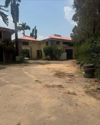 Strategic 2800 Sqm Residential Plot, with Old Structure , Cofo, Serene Neighborhood, Maitama District, Abuja, Residential Land for Sale