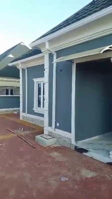 3 Bedrooms, Ipaja, Lagos, Detached Bungalow for Sale