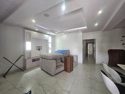 Serviced 3 Bedrooms Apartment with Bq, Lekki Phase 1, Lekki, Lagos, Flat / Apartment for Sale