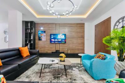 Furnished & Serviced 2 Bedroom Apartment with Swimming Pool & Gym, Off Admiralty, Lekki Phase 1, Lekki, Lagos, Flat / Apartment for Rent