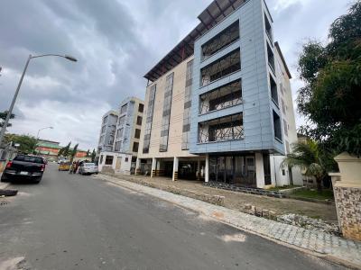 Well Built Office Complex, Wuye, Abuja, Plaza / Complex / Mall for Sale