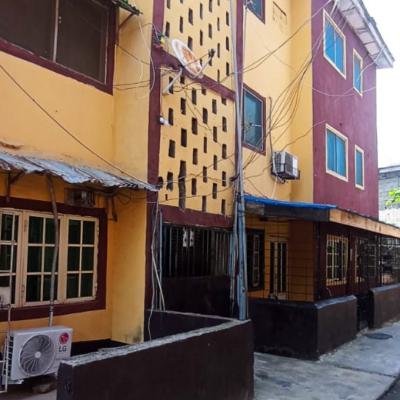 Well Maintained 3bedroom Apartment at Mile 2, Jakande Estate, Block 151, Amuwo Odofin Mile 2 Jankande Estate Lagos, Mile 2, Isolo, Lagos, Flat / Apartment for Sale