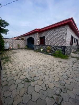 Specious 3bedroom Semi Detached Bungalow with 1-room Bq, Trademore, Lugbe District, Abuja, Semi-detached Bungalow for Sale