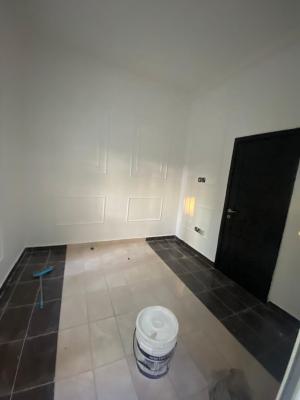 Spacious Serviced Room Self Contained Bq Without K, Lekki Right, Lekki, Lagos, Flat / Apartment for Rent