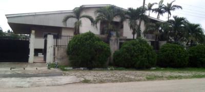 7 Bedroom Fully Detached House + 2 Room Staff Quarters, New Bodija, Ibadan, Oyo, Mixed-use Land for Sale