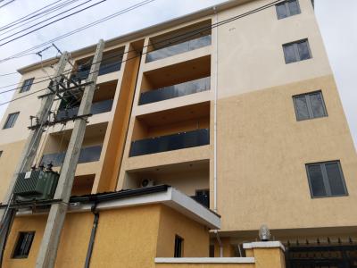 2 Bedroom, Off Adminraly Way, Lekki Phase 1, Lekki, Lagos, Flat / Apartment for Sale
