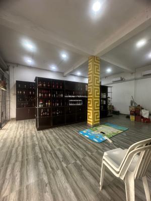 Beautiful Large Commercial Space on a Busy Road, Yaba, Yaba, Lagos, Restaurant / Bar for Rent