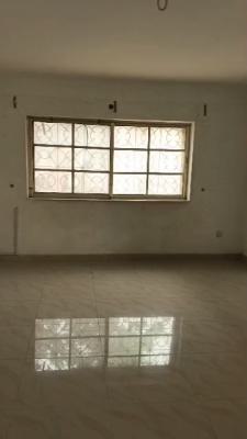 Spacious 3 Bedroom Apartment, Onigbongbo, Onigbongbo, Maryland, Lagos, Flat / Apartment for Rent
