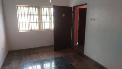 2 Bedroom Apartment, Lekki Phase 1, Lekki, Lagos, Flat / Apartment for Rent