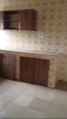 Lovely 3bedroom Flat, Adekunle, Yaba, Lagos, Flat / Apartment for Rent