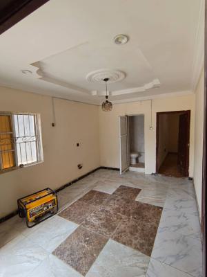 Well Maintained 2 Bedroom Apartment Available, Ologolo, Lekki, Lagos, Flat / Apartment for Rent