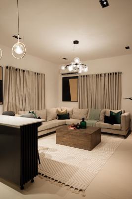 Luxury One Bedroom with Ps5, Swimming Pool and Gym., Lekki Phase 1, Lekki, Lagos, Flat / Apartment Short Let