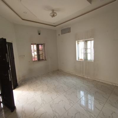 Nicely Done 2 Bedroom Apartment with Seatout, Naf Valley Estate, Asokoro District, Abuja, Flat / Apartment for Rent