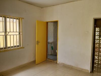 a Nice Room in a Shared Apartment, Abraham Adasanya Estate, Ajiwe, Ajah, Lagos, Self Contain (single Rooms) for Rent