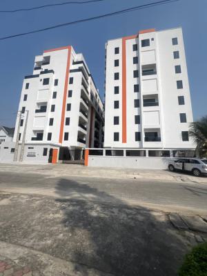 Serviced 4 Bedrooms Maisonette with Bq and Swimming Pool, Off Admiralty Way, Lekki Phase 1, Lekki, Lagos, Flat / Apartment for Rent