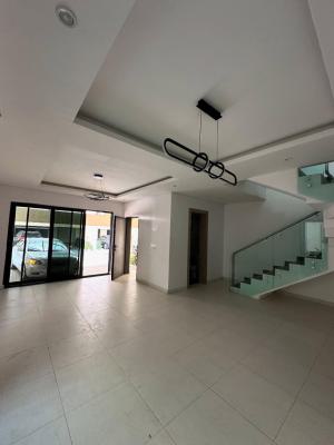Well Maintained 4 Bedroom Terrace with Bq in a Serene Estate, Lekki Lagos, Lekki Phase 1, Lekki, Lagos, Terraced Duplex for Rent