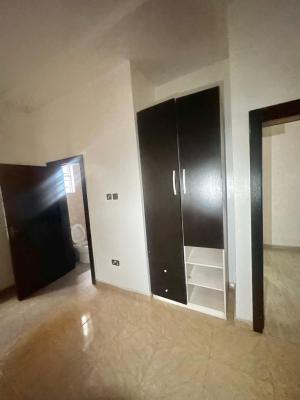a Room Upstairs in Shared Apartment, Osapa, Lekki, Lagos, Flat / Apartment for Rent