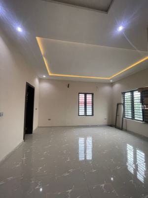 Newly Renovated Semi-detached Duplex, Off Admiralty Way, Lekki Phase 1, Lekki, Lagos, Semi-detached Duplex for Rent