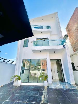 Peaceful Retreat - Modern 5 Bedroom Family Haven, Chevron, Lekki, Lagos, Detached Duplex for Sale