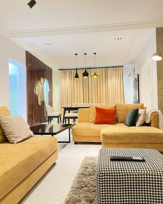 Luxurious 3 Bedroom Apartment with Dazzling City & Water Views, Off Admiralty, Lekki Phase 1, Lekki, Lagos, Flat / Apartment Short Let