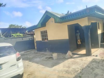 Nice Mini Flat (room and Parlor) in a Fenced and Gated Compound, Bogije, Ibeju Lekki, Lagos, Mini Flat (room and Parlour) for Rent