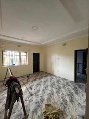 a Luxury 2 Bedrooms Flat with, Skymail Axis, Lekki Phase 2, Lekki, Lagos, Flat / Apartment for Rent
