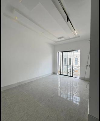 3bedroom Flat, Lekki Phase 1, Lekki, Lagos, Flat / Apartment for Rent