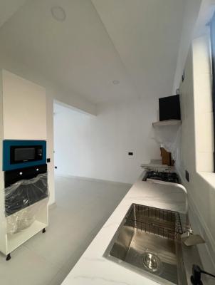 2, Lekki Phase 1, Lekki, Lagos, Flat / Apartment for Rent