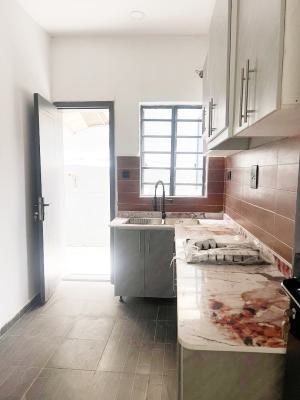 Luxury 3 Bedroom Flat, Gra Phase 2, Magodo, Lagos, Flat / Apartment for Sale